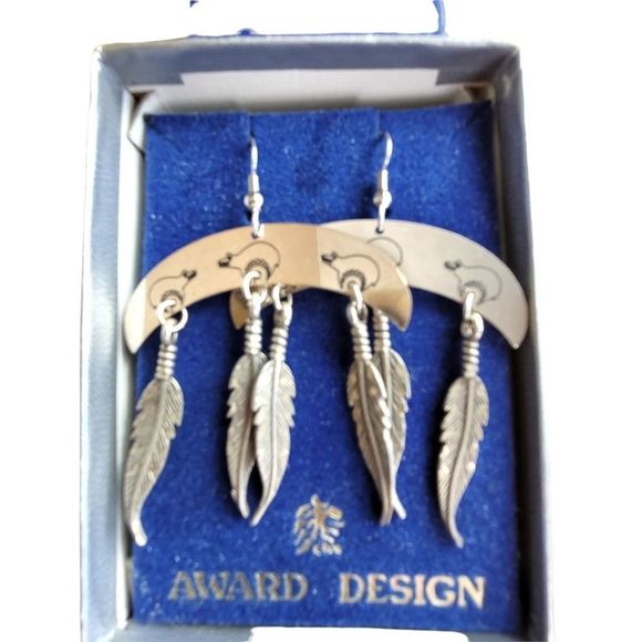 Award Design First Nation Inspired Feather Dangle Earrings - Picture 2 of 5